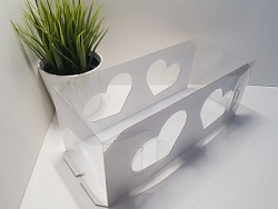 Коробка под рулет 30 см*12 см*12 см белая с сердечками